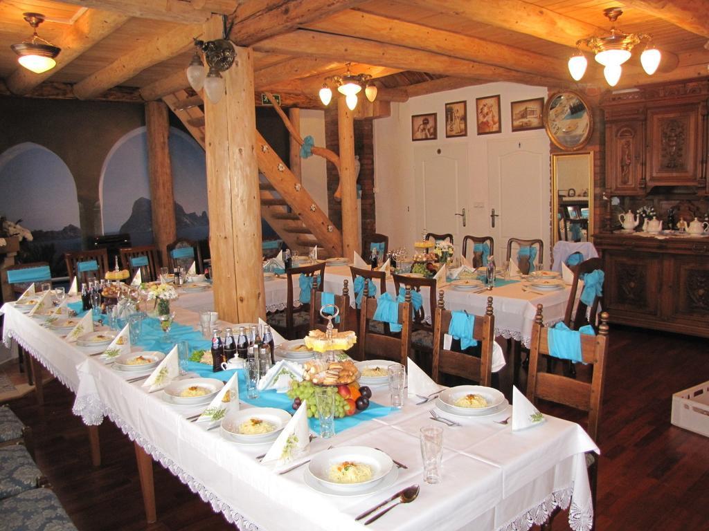 Gosciniec Grek Zorba - Pokoje I Domki 4 Osobowe - 16Km Od Zator Energylandia Inwałd Exterior foto